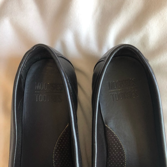 Mootsies Tootsies Flats - Picture 2 of 4